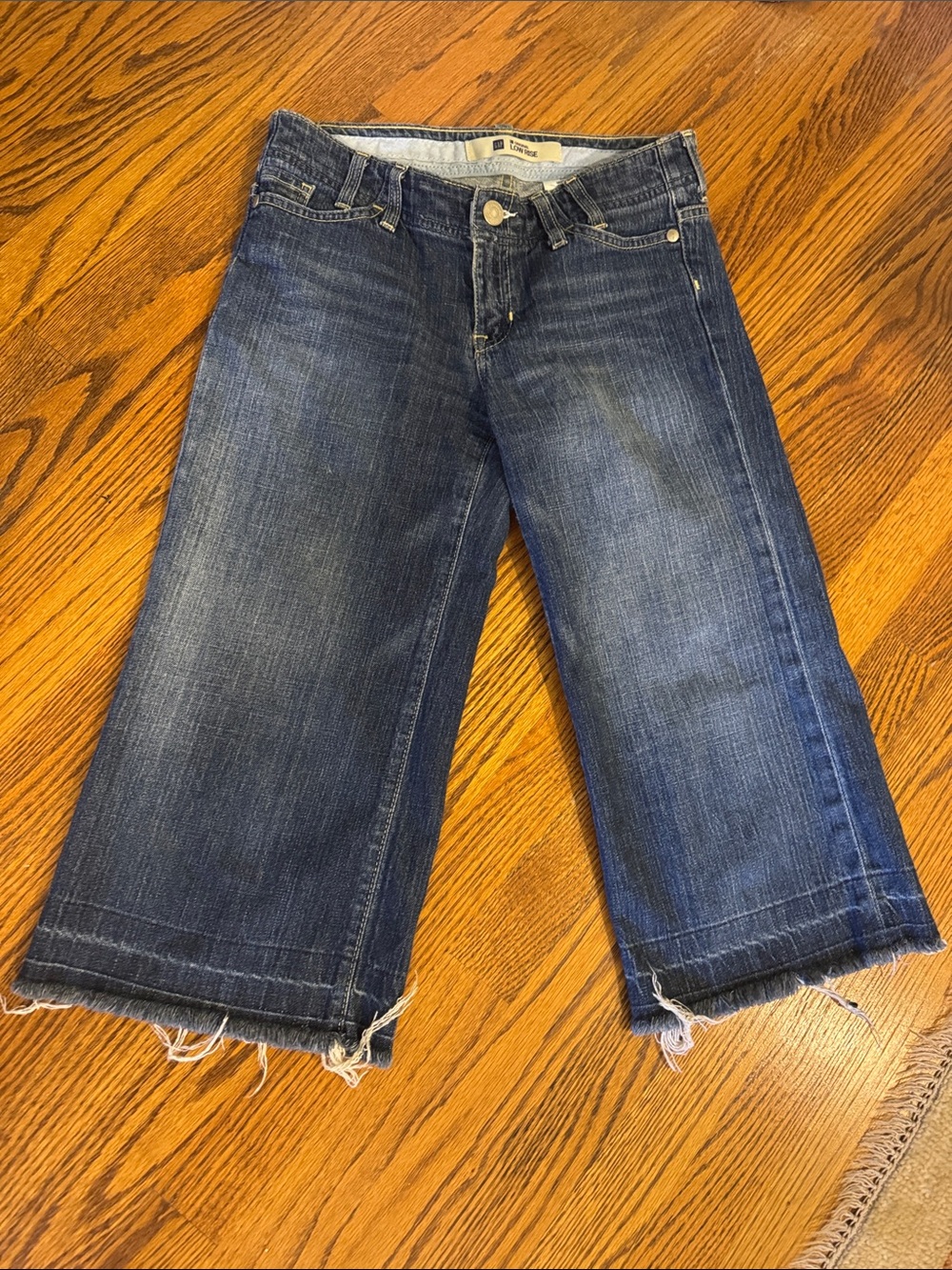 GAP Original Low Rise Dark Blue Straight-Leg Cropped Frayed Jeans